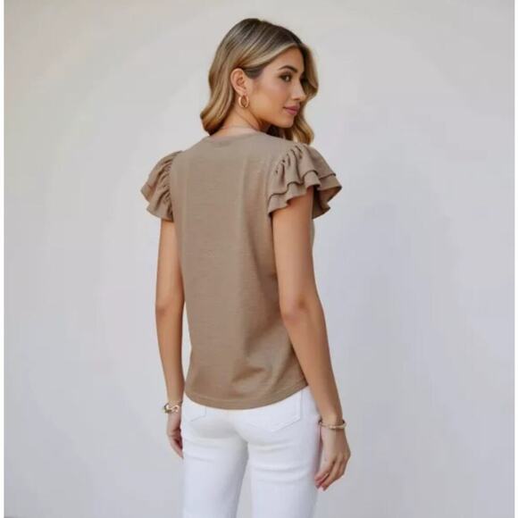 Ruffle Shoulder Women's V-Necked Smocked Soft Knit Pullover Top Size XL Tan NWOT - Picture 3 of 8